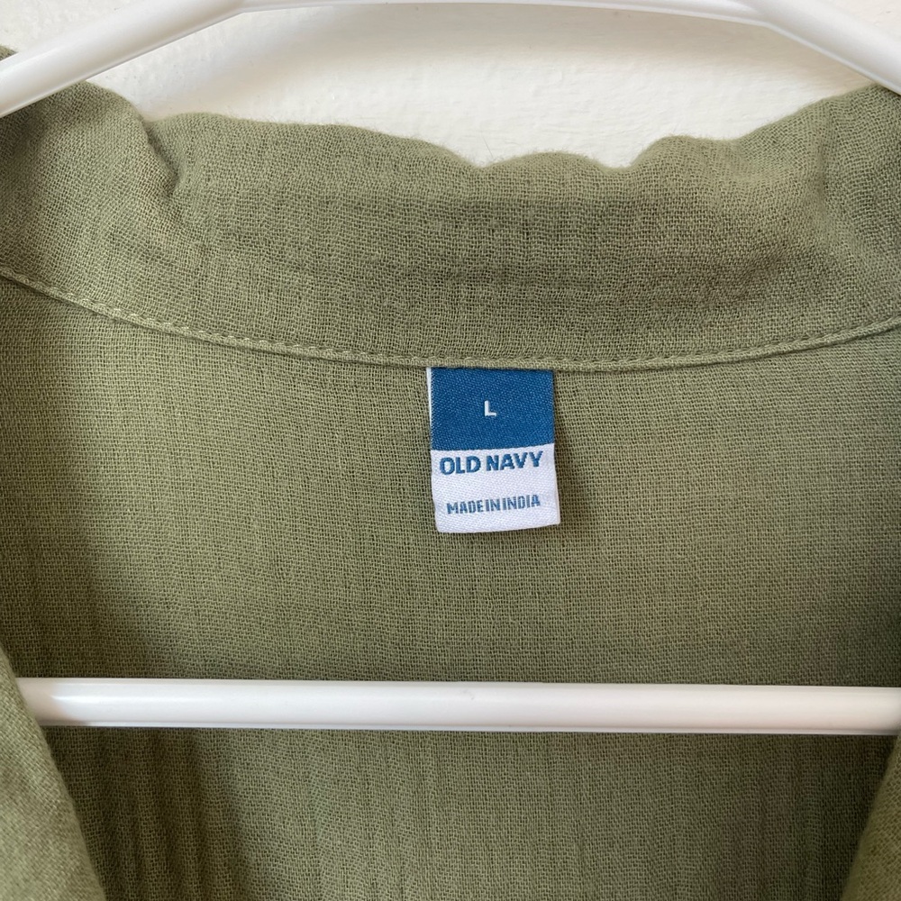 Green casual button-up shirt - Picture 3 of 5